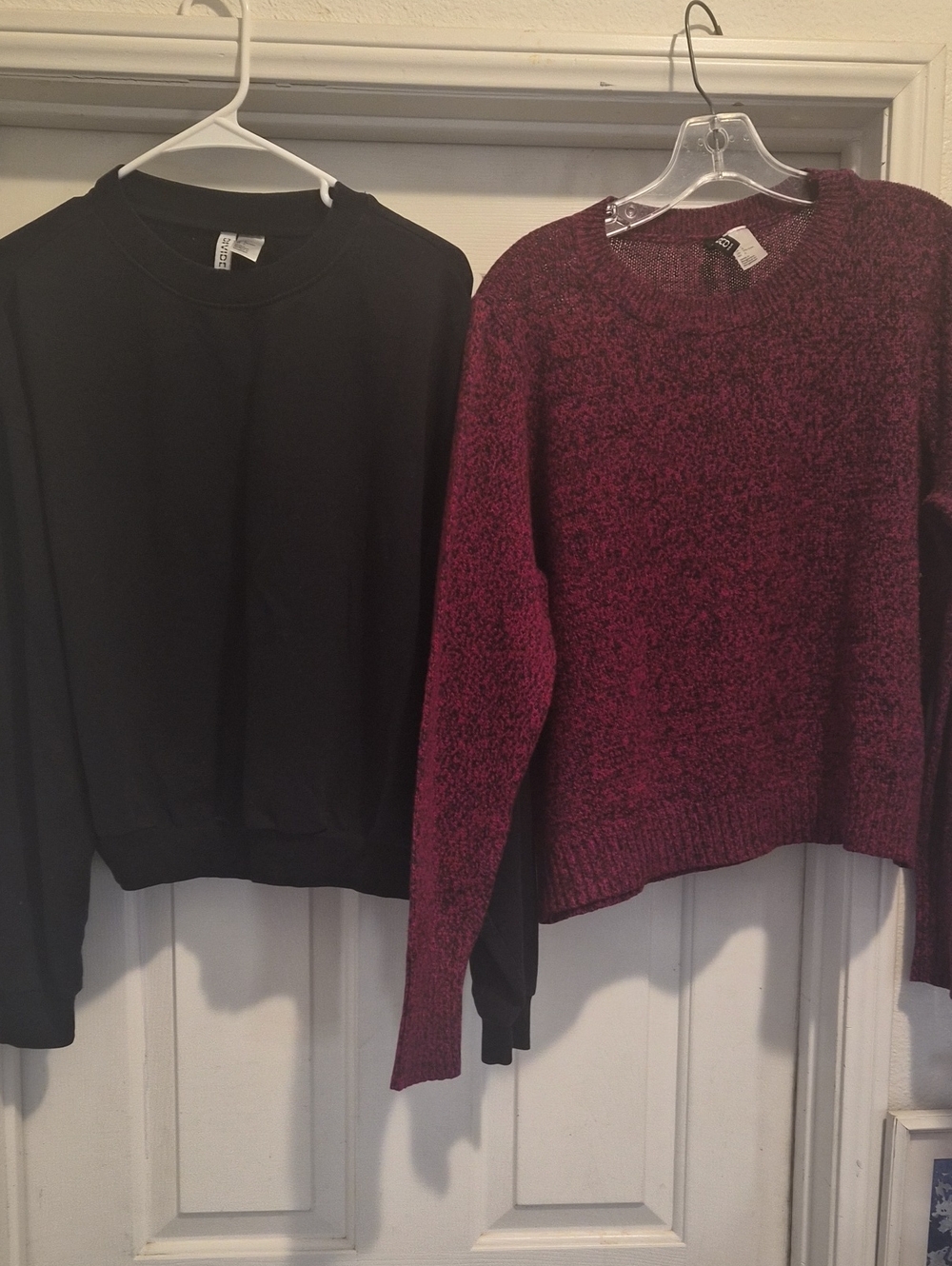 Woman's Set Sqeater Set Maroon/Black Crewneck Sweater - Sweatshirt By Divided